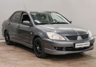 Подержанный автомобиль Mitsubishi Lancer Sedan 2006 года (3 фото)