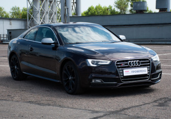 Подержанный автомобиль Audi S5 Coupe 2012 года (3 фото)