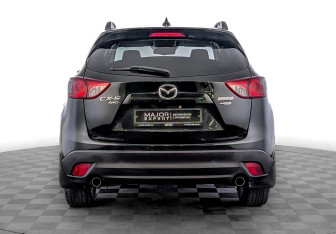 Подержанный автомобиль Mazda CX-5 2016 года (6 фото)