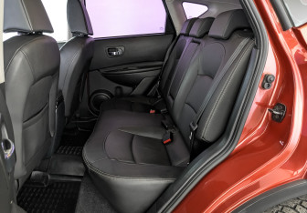 Подержанный автомобиль Nissan Qashqai 2008 года (18 фото)