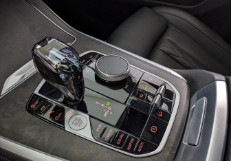 Подержанный автомобиль BMW X7 2019 года (20 фото)