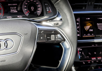Подержанный автомобиль Audi A6 Sedan 2021 года (30 фото)