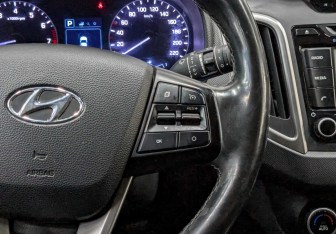 Подержанный автомобиль Hyundai Creta 2019 года (28 фото)