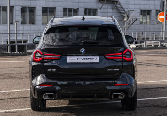 Подержанный автомобиль BMW X3 2023 года (6 фото)