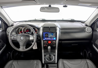 Подержанный автомобиль Suzuki Grand Vitara 2012 года (14 фото)