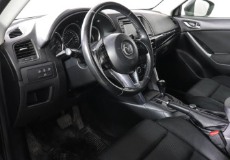 Подержанный автомобиль Mazda CX-5 2013 года (9 фото)