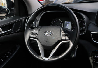 Подержанный автомобиль Hyundai Tucson 2020 года (11 фото)