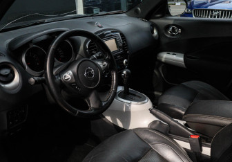 Подержанный автомобиль Nissan Juke 2012 года (12 фото)