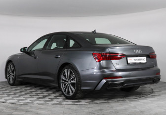Подержанный автомобиль Audi A6 Sedan 2019 года (7 фото)