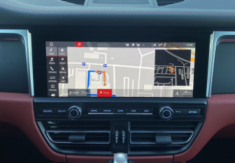 Подержанный автомобиль Porsche Macan 2021 года (23 фото)