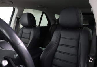 Подержанный автомобиль Mercedes-Benz GLE 2020 года (17 фото)