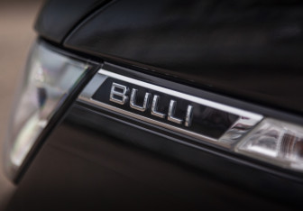 Подержанный автомобиль Volkswagen Multivan 2020 года (3 фото)