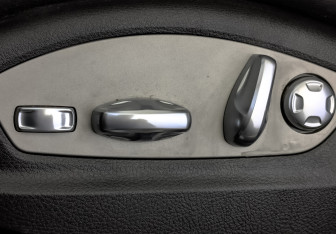 Подержанный автомобиль Porsche Macan 2016 года (26 фото)