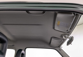 Подержанный автомобиль Suzuki Jimny 2011 года (23 фото)