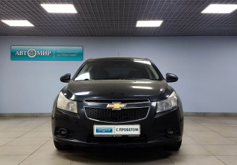 Подержанный автомобиль Chevrolet Cruze Hatchback 2012 года (2 фото)