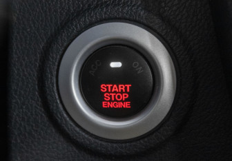 Подержанный автомобиль FAW Besturn X80 2019 года (11 фото)