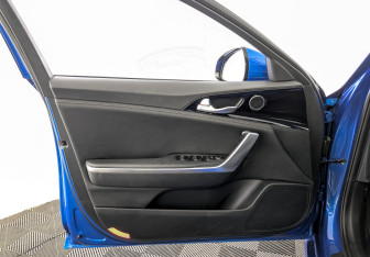 Подержанный автомобиль Kia Stinger 2021 года (19 фото)