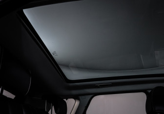 Подержанный автомобиль Land Rover Range Rover Evoque 2012 года (17 фото)