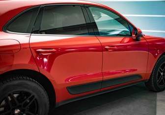 Подержанный автомобиль Porsche Macan 2017 года (25 фото)