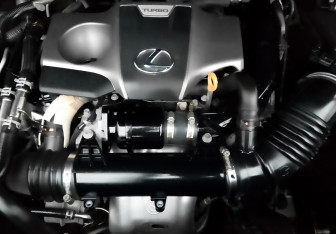 Подержанный автомобиль Lexus RX 2021 года (8 фото)