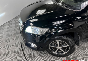 Подержанный автомобиль Toyota RAV4 2011 года (17 фото)