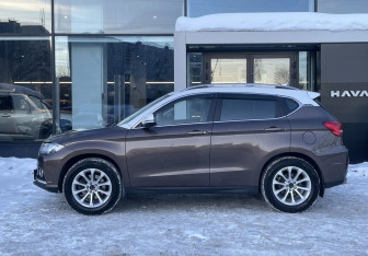 Подержанный автомобиль Haval H2 2019 года (8 фото)