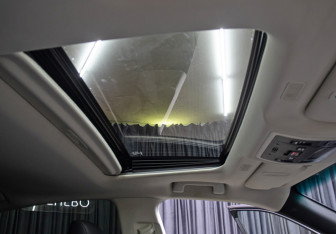 Подержанный автомобиль Lexus ES 2018 года (21 фото)