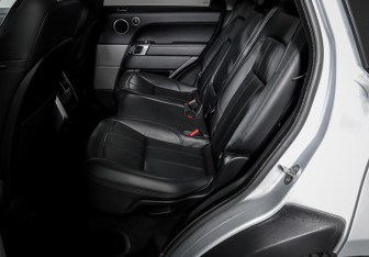 Подержанный автомобиль Land Rover Range Rover Sport 2018 года (10 фото)