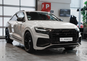 Подержанный автомобиль Audi Q8 2019 года (3 фото)