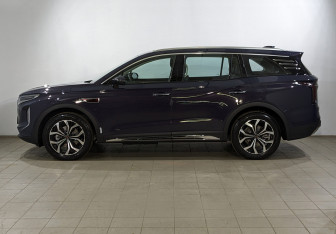 Новый Hongqi HS7 2025 (3 фото)