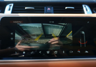 Подержанный автомобиль Land Rover Range Rover Sport 2019 года (17 фото)