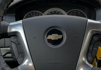 Подержанный автомобиль Chevrolet Epica 2008 года (12 фото)