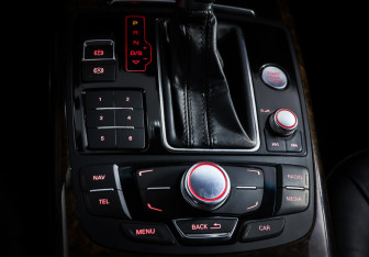 Подержанный автомобиль Audi A6 Sedan 2014 года (18 фото)