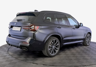 Подержанный автомобиль BMW X3 2024 года (5 фото)