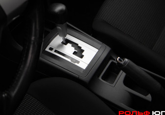 Подержанный автомобиль Mitsubishi Lancer Hatchback 2008 года (16 фото)