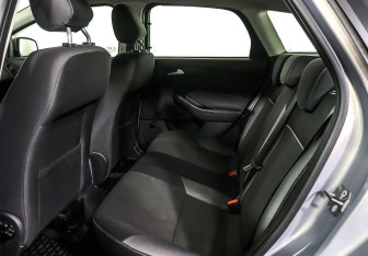 Подержанный автомобиль Ford Focus Wagon 2012 года (14 фото)