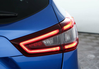 Подержанный автомобиль Nissan Qashqai 2020 года (8 фото)