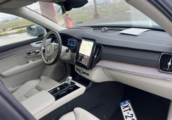 Новый Volvo XC90 2026 (4 фото)