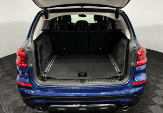 Подержанный автомобиль BMW X3 2019 года (9 фото)