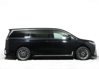 Подержанный автомобиль Voyah Dream 2024 года (4 фото)