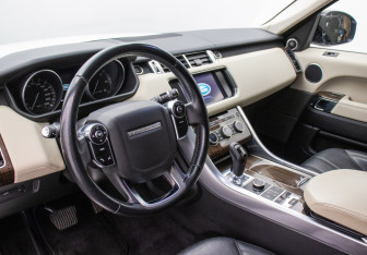 Подержанный автомобиль Land Rover Range Rover Sport 2014 года (8 фото)