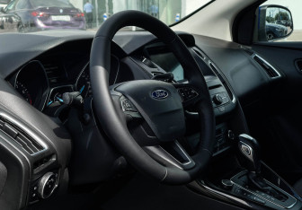 Подержанный автомобиль Ford Focus Hatchback 2018 года (5 фото)