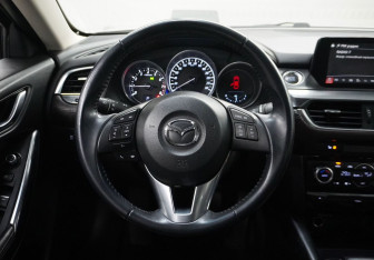 Подержанный автомобиль Mazda 6 Sedan 2015 года (10 фото)