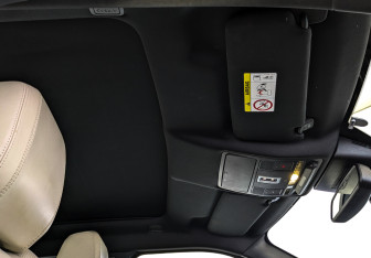 Подержанный автомобиль Land Rover Range Rover Evoque 2015 года (23 фото)