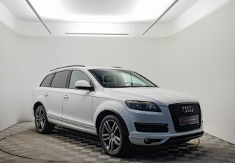 Подержанный автомобиль Audi Q7 2013 года (3 фото)