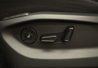 Подержанный автомобиль Volkswagen Tiguan 2024 года (14 фото)