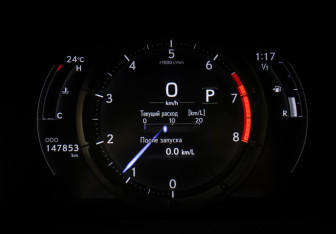 Подержанный автомобиль Lexus ES 2018 года (15 фото)