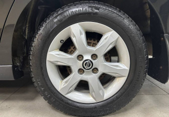 Подержанный автомобиль Nissan Almera Sedan 2015 года (9 фото)