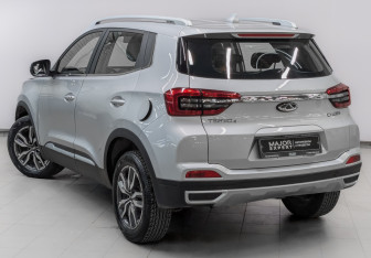 Подержанный автомобиль Chery Tiggo 4 2022 года (7 фото)