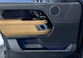Подержанный автомобиль Land Rover Range Rover 2020 года (19 фото)